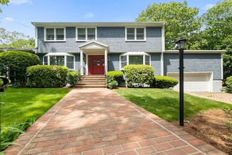 24 Flume Rd, Gloucester, MA 01930