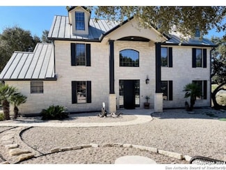 587 Oak Shore Dr, Canyon Lake, TX 78133