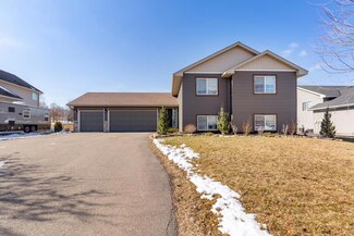 1210 Amber Ln, Faribault, MN 55021