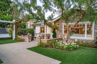 461 Poplar St, Laguna Beach, CA 92651
