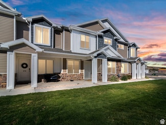 274 W Seasons Ln, Garden City, UT 84028