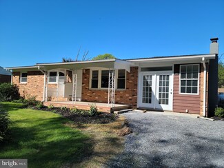 99 Gardener Ln, Front Royal, VA 22630