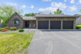 13037 Ottawa Dr, Savage, MN 55378