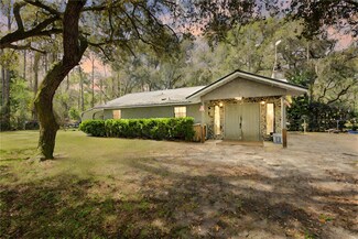 9210 NW 127th Ct, Chiefland, FL 32626