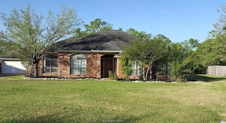 4100 Knightsbridge Ln, Bryan, TX 77802