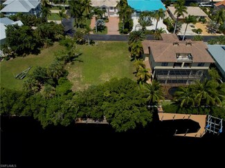 11631 Isle of Palms Dr, Fort Myers Beach, FL 33931