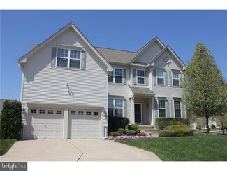2 Farmview Rd, Bordentown, NJ 08505