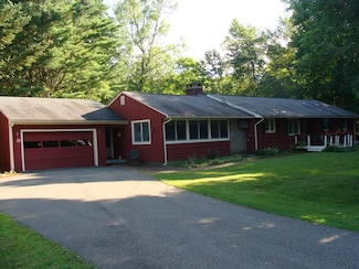 21 Post Rd, Lenox, MA 01240