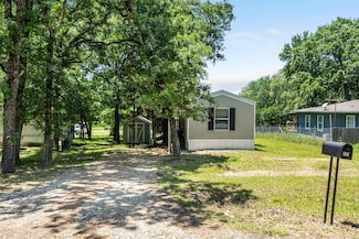 237 Wildwind St, Gun Barrel City, TX 75156