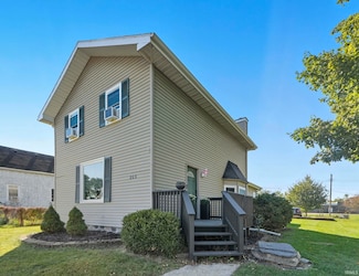 265 S Center St, Waterloo, IN 46793