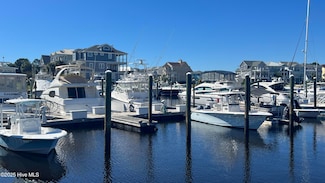 2571 St James Dr, Southport, NC 28461