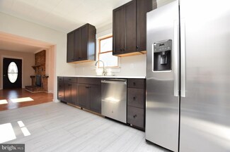 512 Bem St, Riverside, NJ 08075