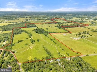 8160 Frogtown Rd, Marshall, VA 20115