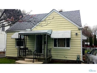 805 Brookley Blvd, Toledo, OH 43607