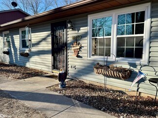 1307 5th Place N, Clear Lake, IA 50428