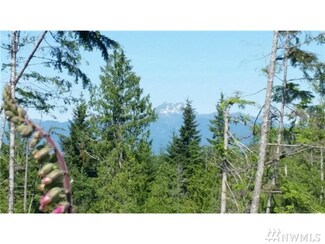69 Barnard Way NW, Bremerton, WA 98312