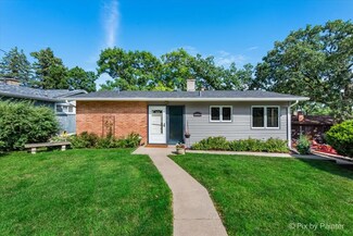 7711 Island Ln, Wonder Lake, IL 60097