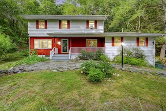 133 Lower Seese Hill Rd, Canadensis, PA 18325