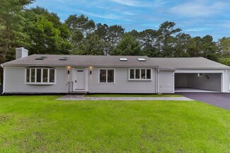 7 Guildford Rd, Centerville, MA 02632