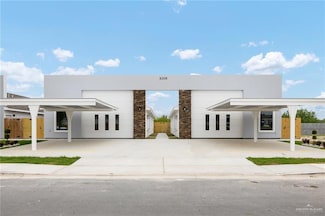 9206 N 56th Ln, Mission, TX 78573