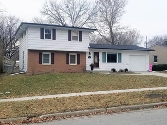 1803 Maxwell Ave, Ames, IA 50010
