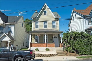 445 S 20th St, Easton, PA 18042