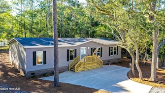 3385 Marlin Dr, Bolivia, NC 28422