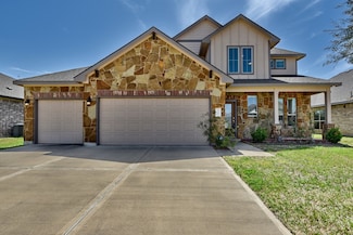 7707 Bunker Dr, Navasota, TX 77868