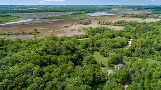 32673 Rosewood Ln, Saint Peter, MN 56082