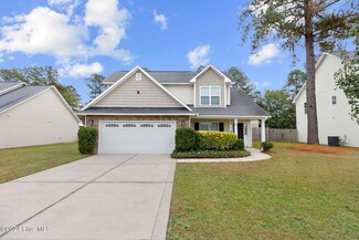 4721 Cedar Pass Dr, Hope Mills, NC 28348