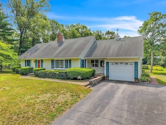 566 Beach Pond Rd, Voluntown, CT 06384