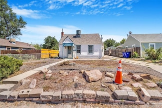 2086 Elmira St, Aurora, CO 80010