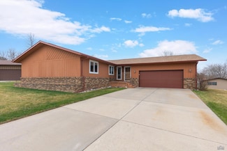 2713 Harney Place, Rapid City, SD 57702