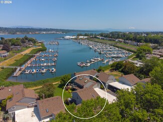 627 N Tomahawk Island Dr Unit 627, Portland, OR 97217