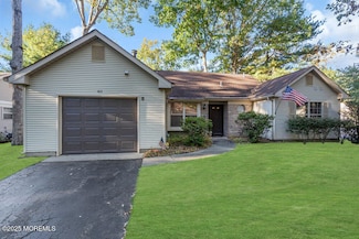 602 Petunia Ln S, Whiting, NJ 08759