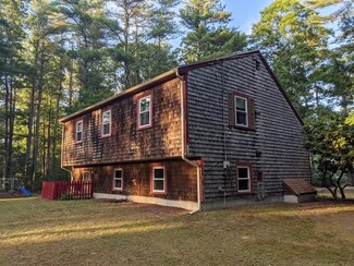 47 Rochester Rd, Carver, MA 02330