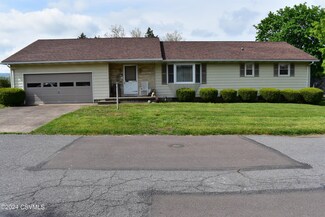 1717 Fairview Ave, Berwick, PA 18603