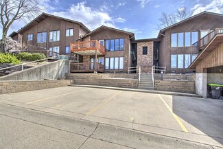 704 Shorewood Dr Unit 3, Decatur, IL 62521