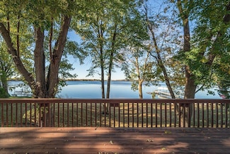 2913 Spring Lake Rd SW, Prior Lake, MN 55372
