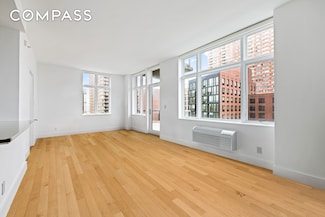 2-26 50th Ave Unit 10-F, New York, NY 11101