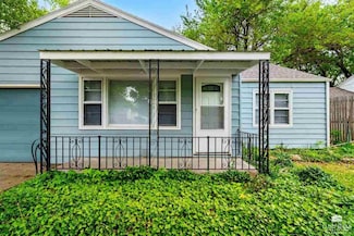 508 W Ash St, Junction City, KS 66441