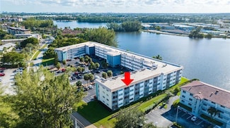 4311 Crystal Lake Dr Unit 421, Deerfield Beach, FL 33064