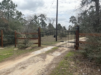 116 Yucca Ln, Bastrop, TX 78602