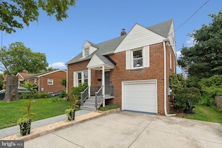 401 S Barton St, Arlington, VA 22204