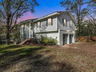 14510 Henry Calfee Dr, Willis, TX 77318