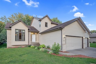 6626 Red Birch Ct, Circle Pines, MN 55014