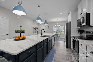 201 Bennett Trail Dr, Mount Holly, NC 28120