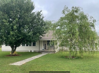 2036 Elora Rd, Huntland, TN 37345
