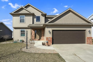 807 Cates Dr, Mahomet, IL 61853