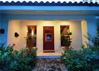 531 Santurce Ave, Coral Gables, FL 33143